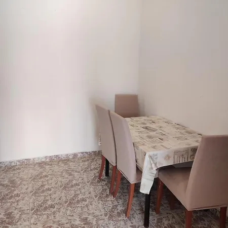 Apartment Tina *