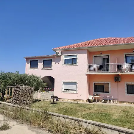 Apartment Tina Nin